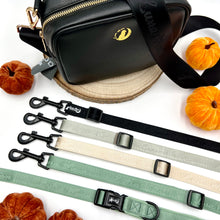 Load image into Gallery viewer, Luna Moon Signature Hands-Free Lead