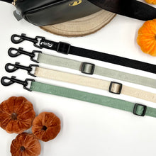 Load image into Gallery viewer, Luna Moon Signature Hands-Free Lead