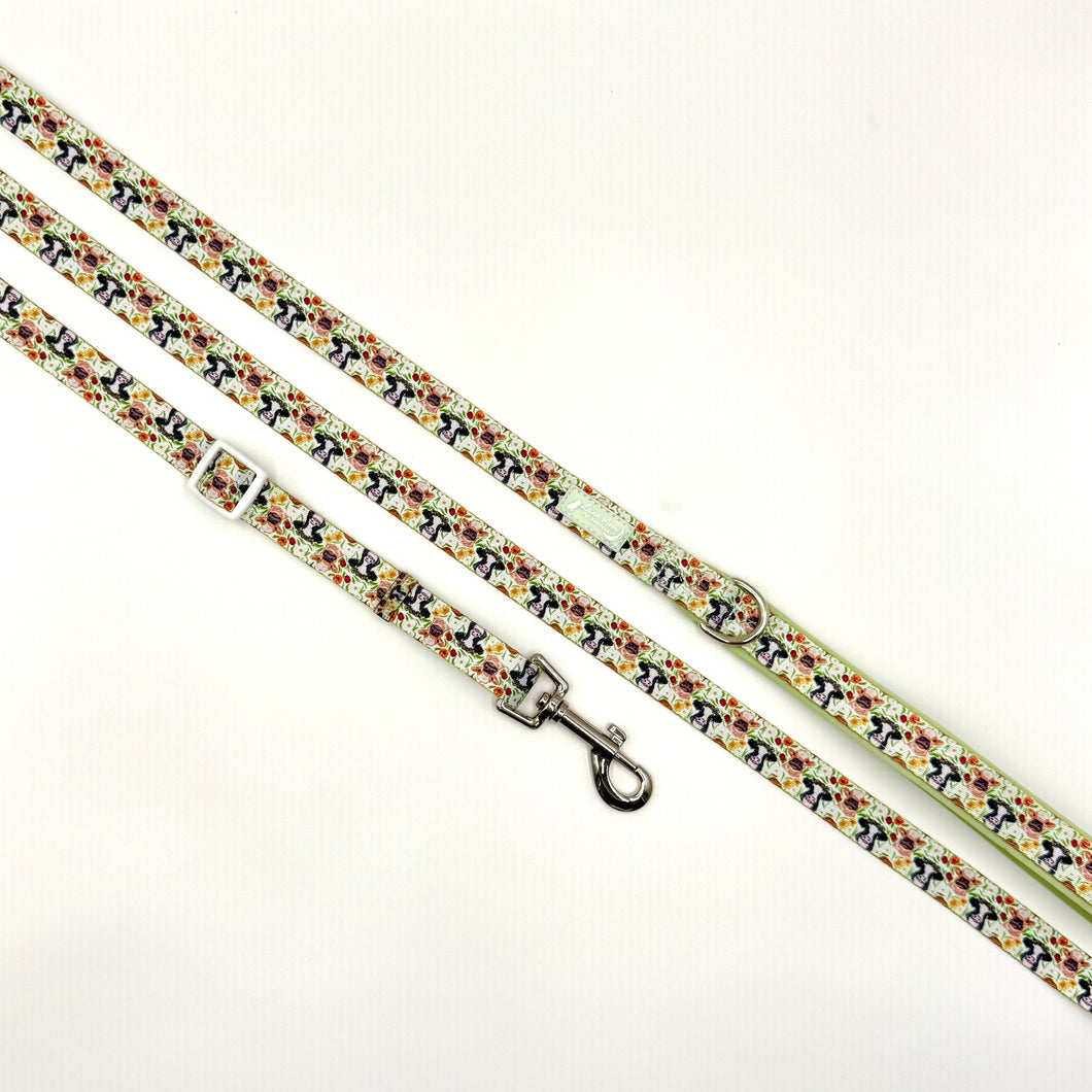 Barnyard Blooms Adjustable Lead