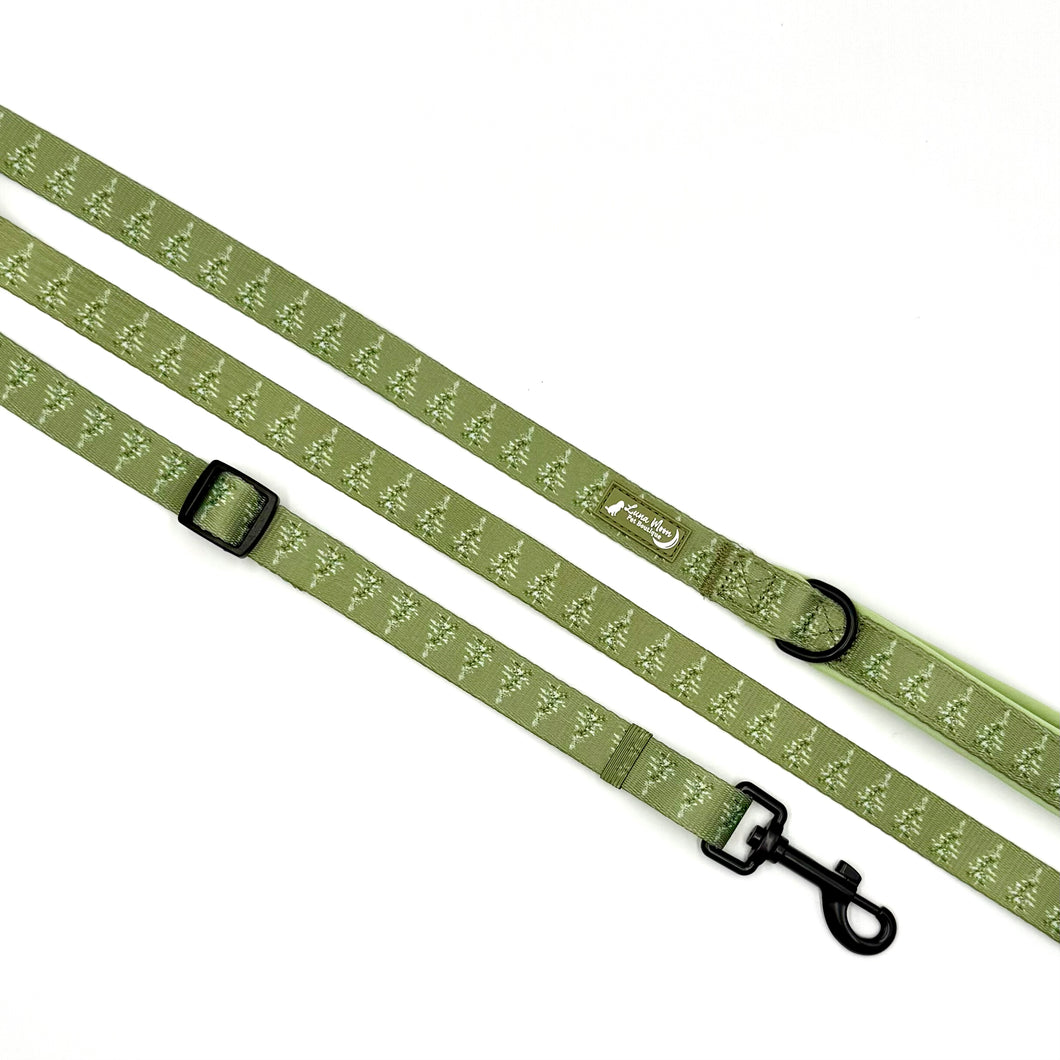 Evergreen Escapes Adjustable Lead