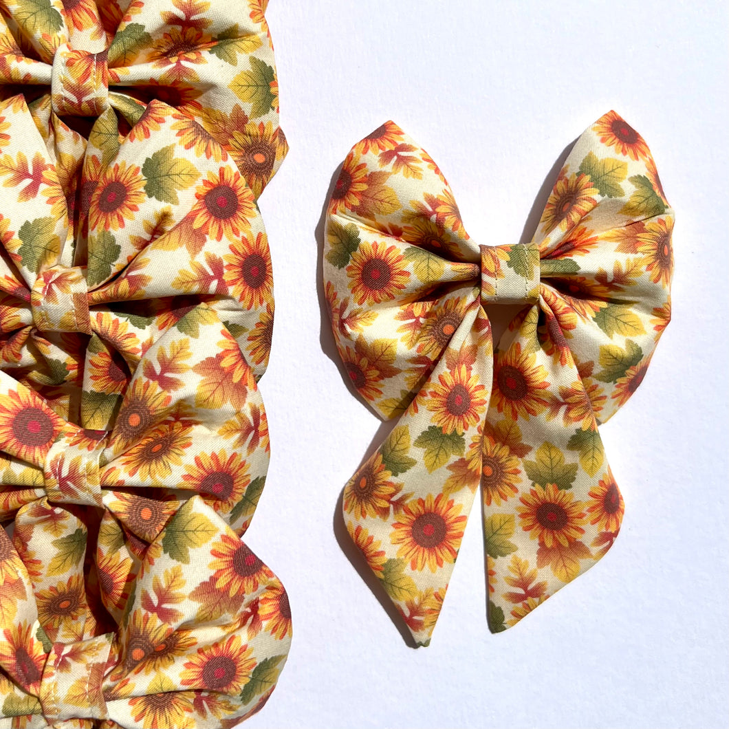 Sunflower Field Sailor Bow