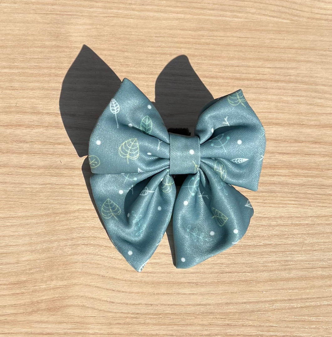 Leafy Dreams Sailor Bow