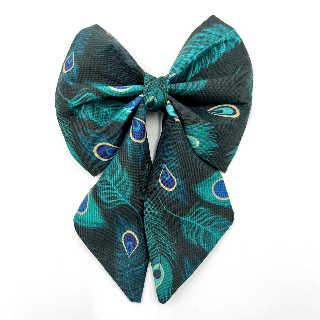 Trail Feathers Sailor Bow